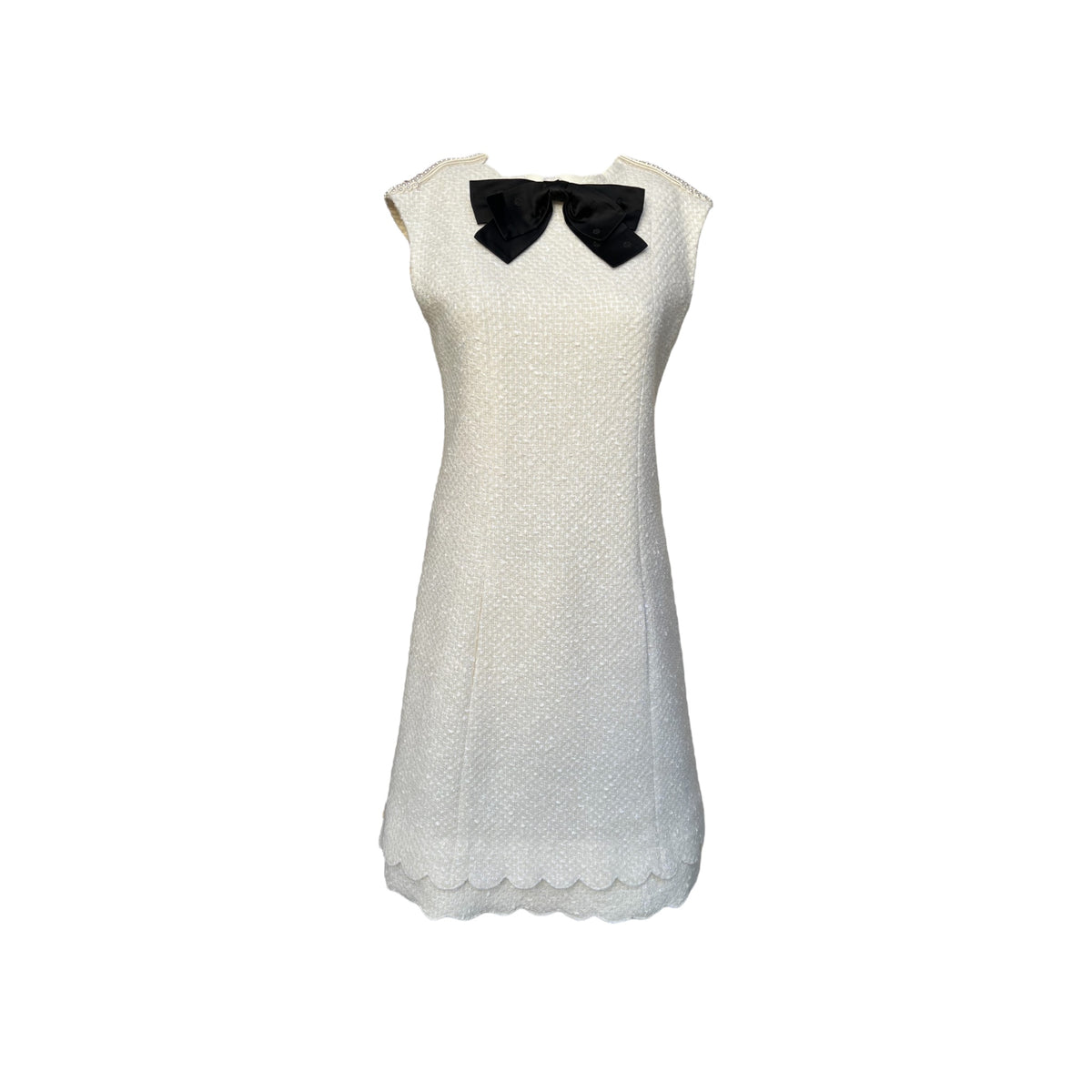 NWT Chanel 20K White Tweed Sleeveless Dress Pearl & Crystal Shoulder Detail Size 36