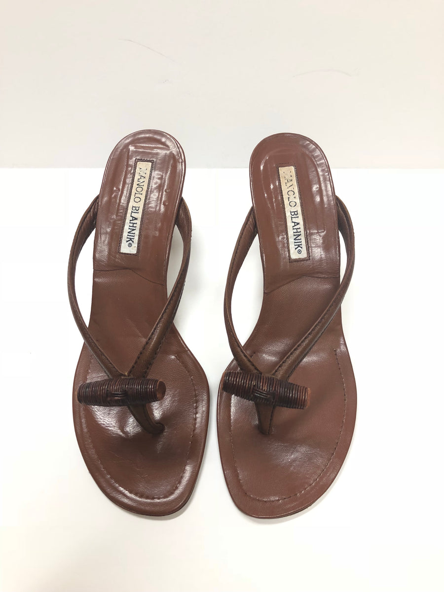MANOLO BLAHNIK 新品未使用38 Manolo Blahnik Black & Clear Patent Leather Wedge Sandals