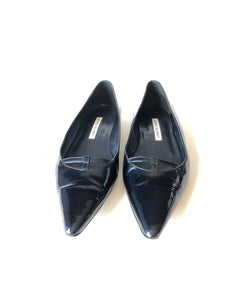 MANOLO BLAHNIK PATENT LEATHER FLAT POINTED TOE SIZE 42