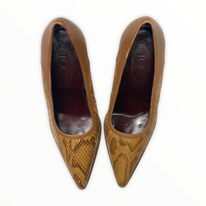 TOD’S SNAkESKIN PUMP POINTED TOE SIZE 9